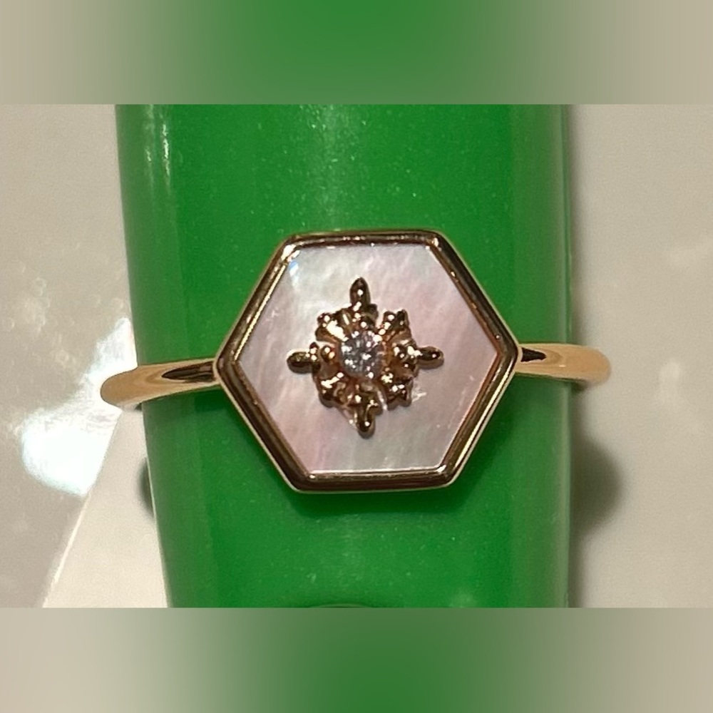 ✨✨ 925 Sterling Silver Mother of Pearl Ring ✨✨